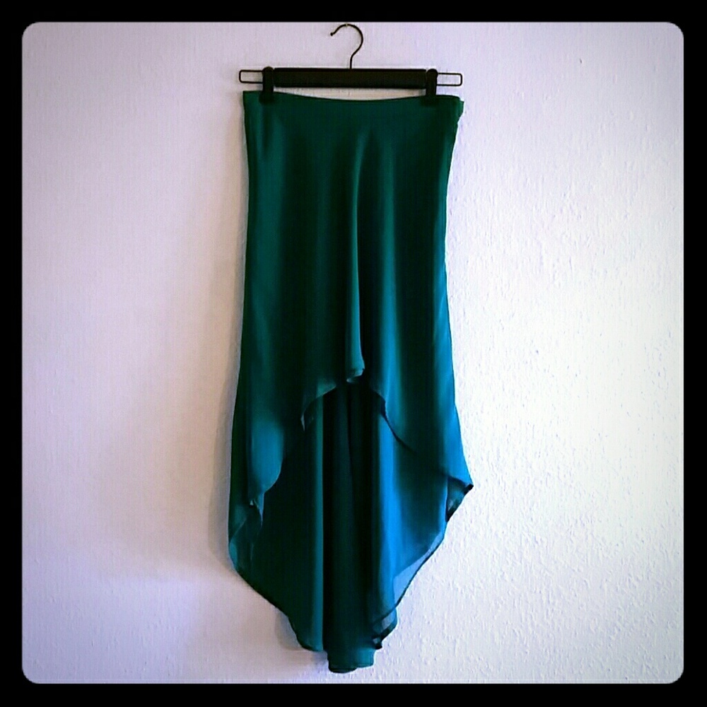 Forever 21 Kelly green high low skirt xs